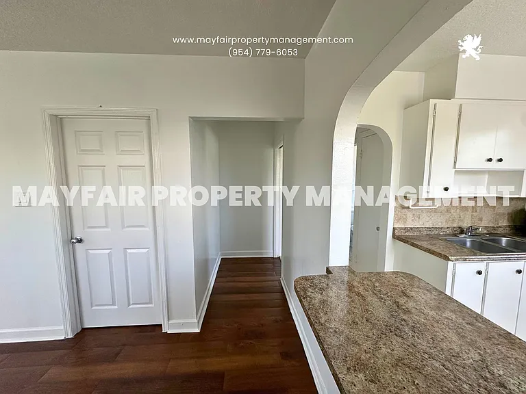 306 2nd Ave S #9 — Photo 5