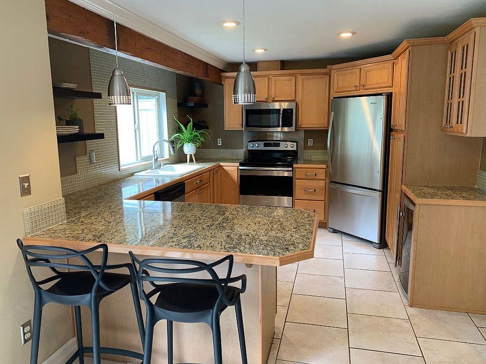 1st image of 3905 70th Ave NW