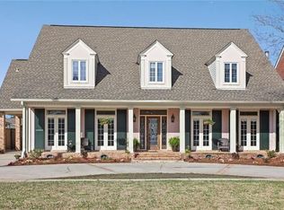 4921 Avron Blvd, Metairie, LA 70006