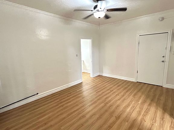 3rd image of 819 Irolo St #F55631b9b