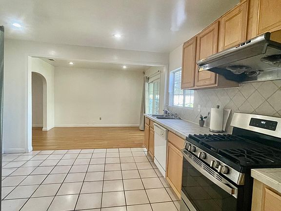 4th image of 6708 N Golden West Ave