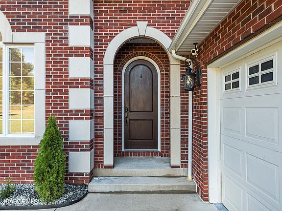 3rd image of 4215 Wellington Grn