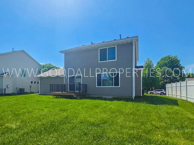 425 SE Waco Pl — Photo 19