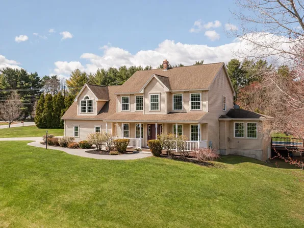 4 Memory Lane, Scarborough, ME 04074