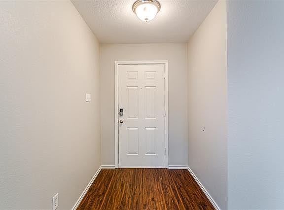 5th image of 756 Riverflat Dr