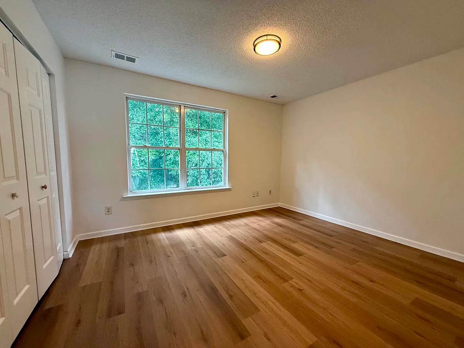 2 bed, 1150 sqft, $1,250 — Photo 4