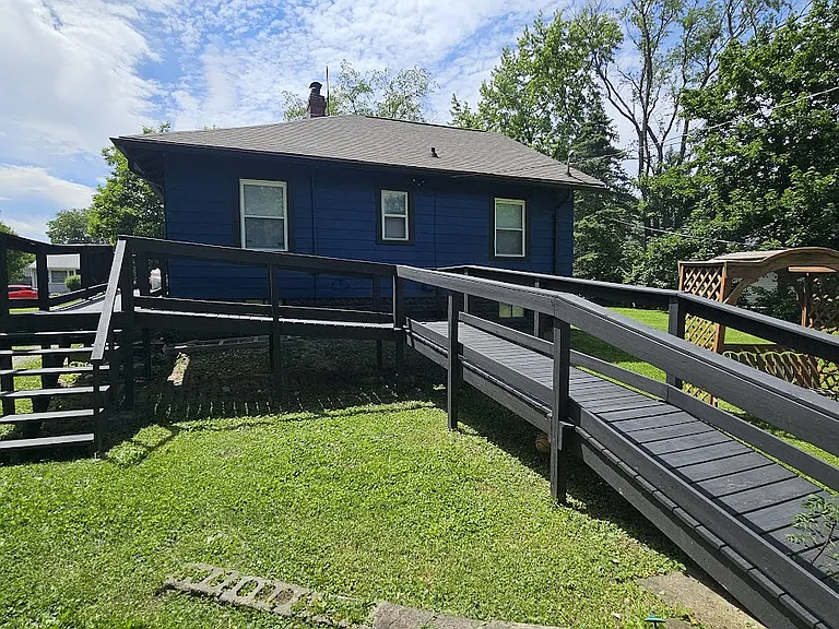441 Cecil Ave — Photo 21