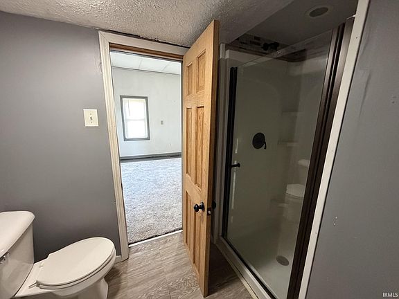 2nd image of 204 W Davis St