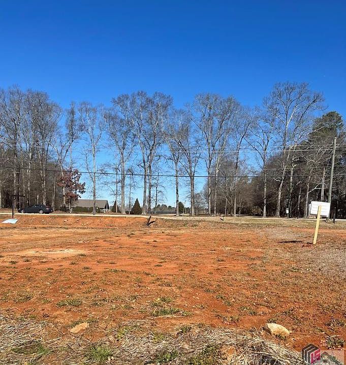 2nd image of 655 Oglethorpe Avenue lot 10