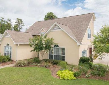 10021 Iroquois Dr, Ocean Springs, MS, 39564