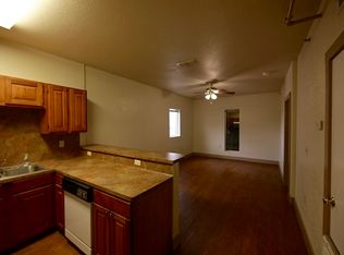 425 Schatzel St APT J, Corpus Christi, TX 78401