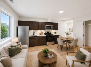 525 7th St SE #301A, Washington, DC 20003