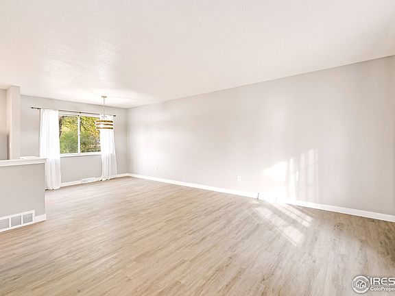 5th image of 1317 32nd Ave