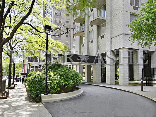 Rented by Peter Ashe | media 74