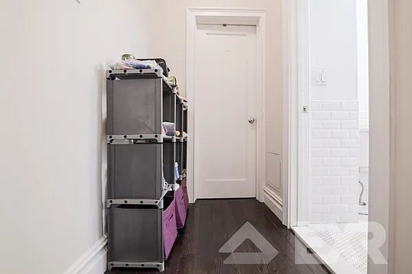 Rented by EXR | media 13