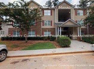 4104 Fairington Village Dr, Lithonia, GA 30038