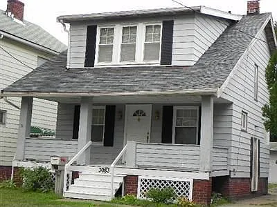 3083 W 114th St photo 1