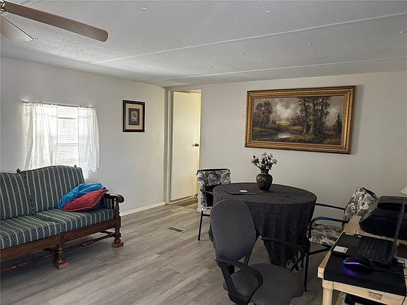 2nd image of 3346 Chatford Dr