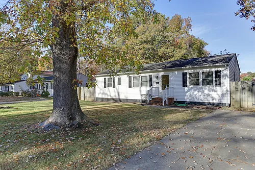 305 Tabbs Ln Photo 1