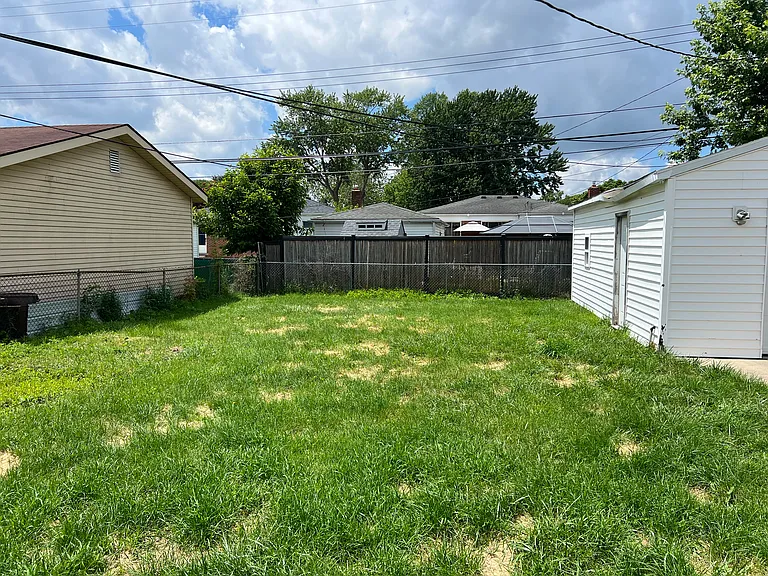 8305 Melvin Ave — Photo 19
