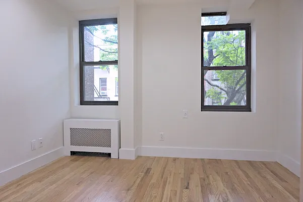 Rented by Metropolitan Equities | media 7