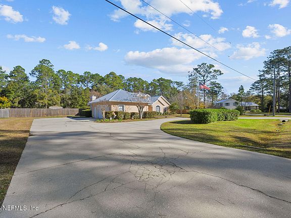 5th image of 102 ROUND LAKE Circle
