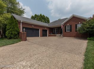 1515 Hawkshead Ln, Louisville, KY 40220