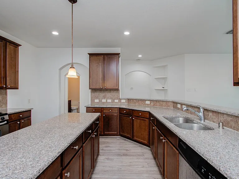 22314 Mosshall Ct — Photo 18