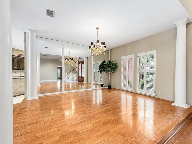 3702 Belle Grove Ln — Photo 11