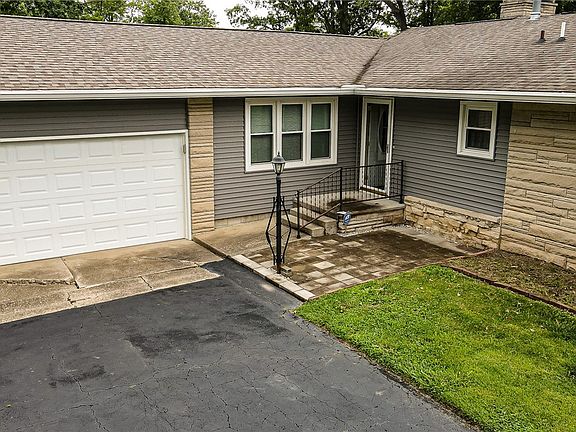 5th image of 18 Lakewood Dr
