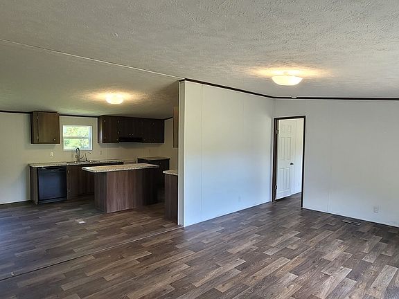 3rd image of 136 Bud Freeman Rd