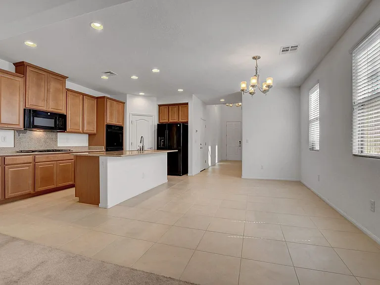 7110 Purple Iris Ave — Photo 16