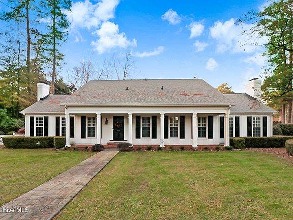 2nd image of 1214 Sweetbriar Circle