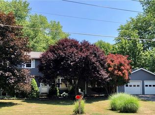 7084 Knickerbocker Rd, Ontario, NY 14519