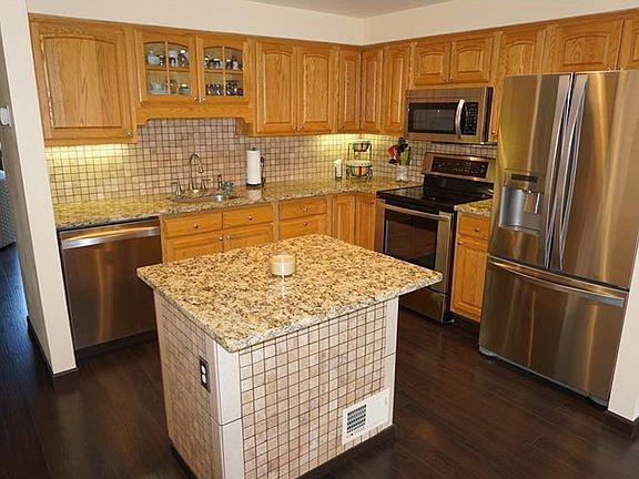 2nd image of 211 Pine Ct