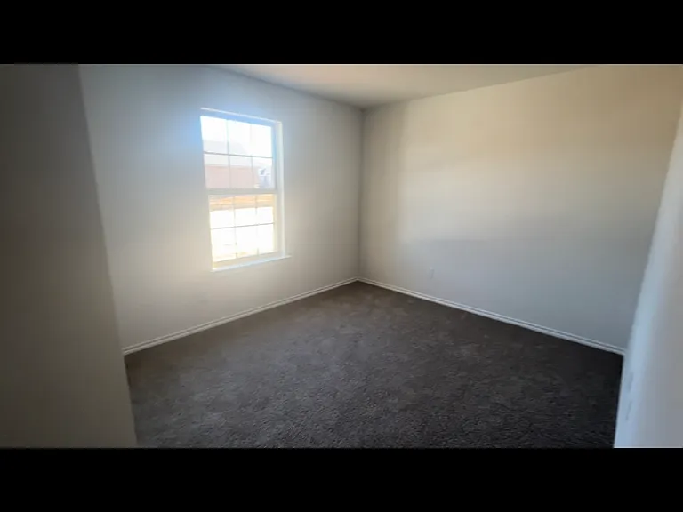 1214 Grand View Dr — Photo 2