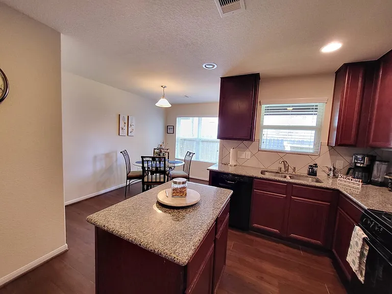 10739 Chestnut Path Way — Photo 19