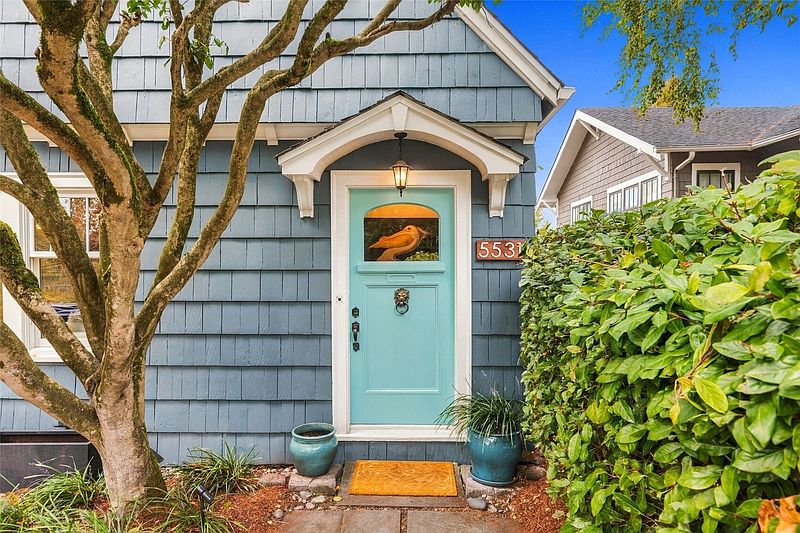 3rd image of 5531 28th Avenue NE