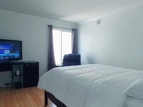2nd image of 525 S La Fayette Park Pl Unit 301