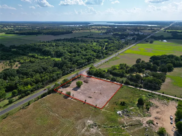 2324 E Main St, Gun Barrel City, TX 75156