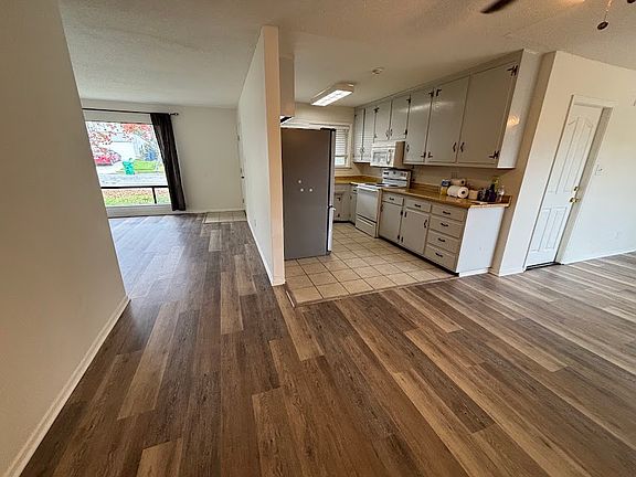 5th image of 1244 Woodside Dr