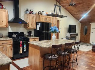 6932 Hunters Creek Rd, South Wales, NY 14139