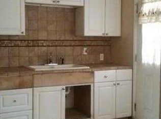 15242 Lakeside St, Sylmar, CA 91342