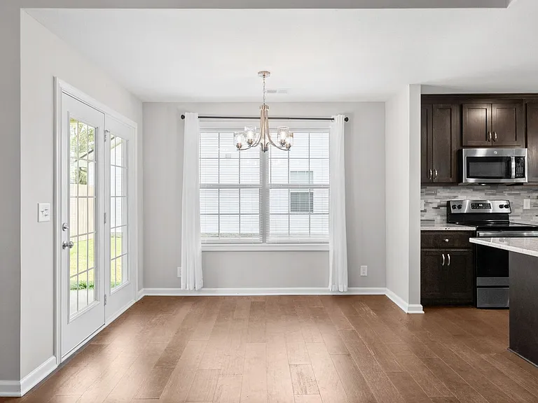 1493 Fredrick Dr — Photo 14