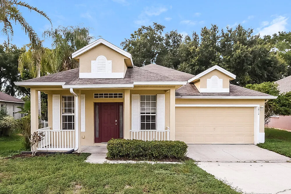 4 bed, 2.5 bath, 1858 sqft, $2,375 — Photo 1