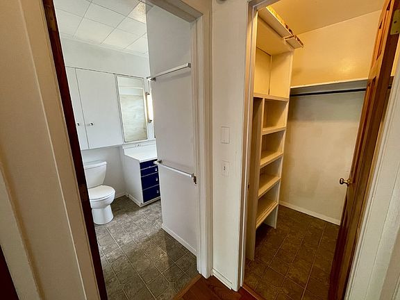 4th image of 1629 1/2 Pearl St