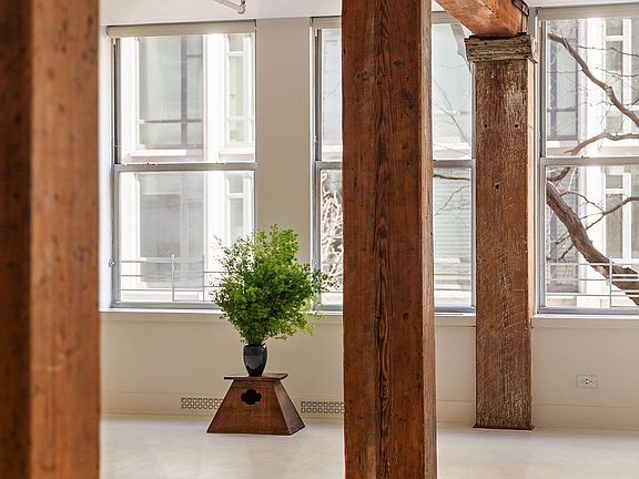 5th image of 136 W 22nd St APT 3