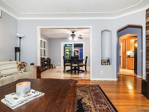 3rd image of 4159 Whittier St