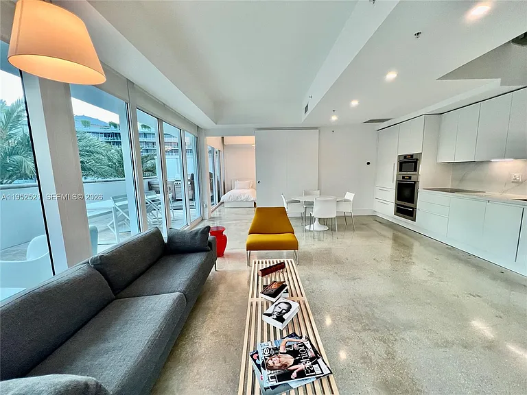 50 S Pointe Dr #LOFT5 — Photo 16