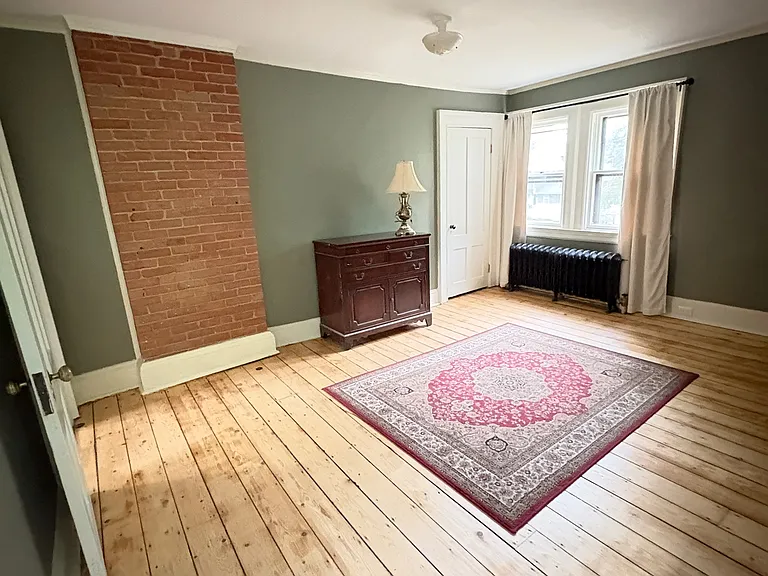 138 Walker St — Photo 15